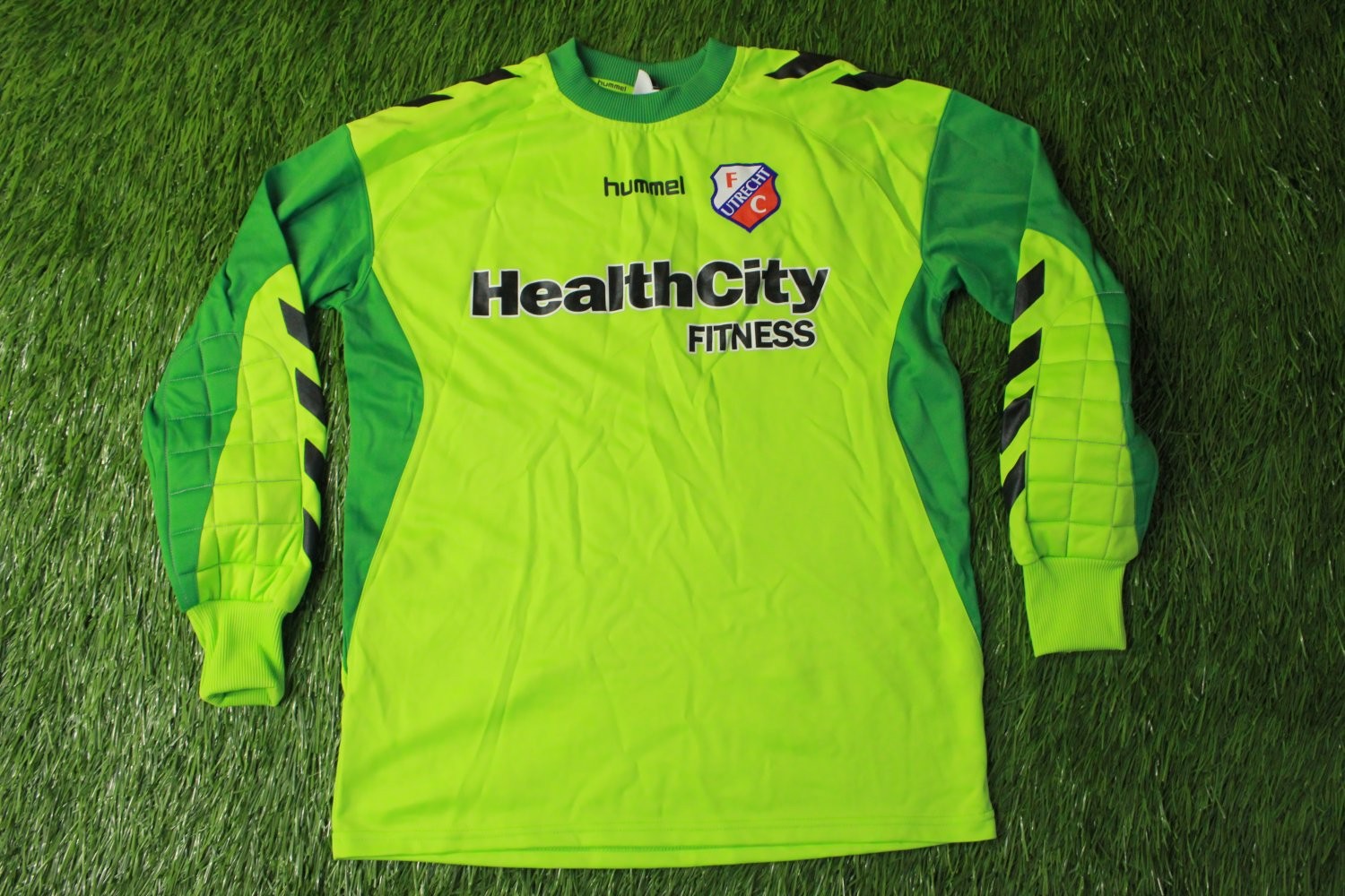 FC Utrecht 2013-14 GK 1 Kit