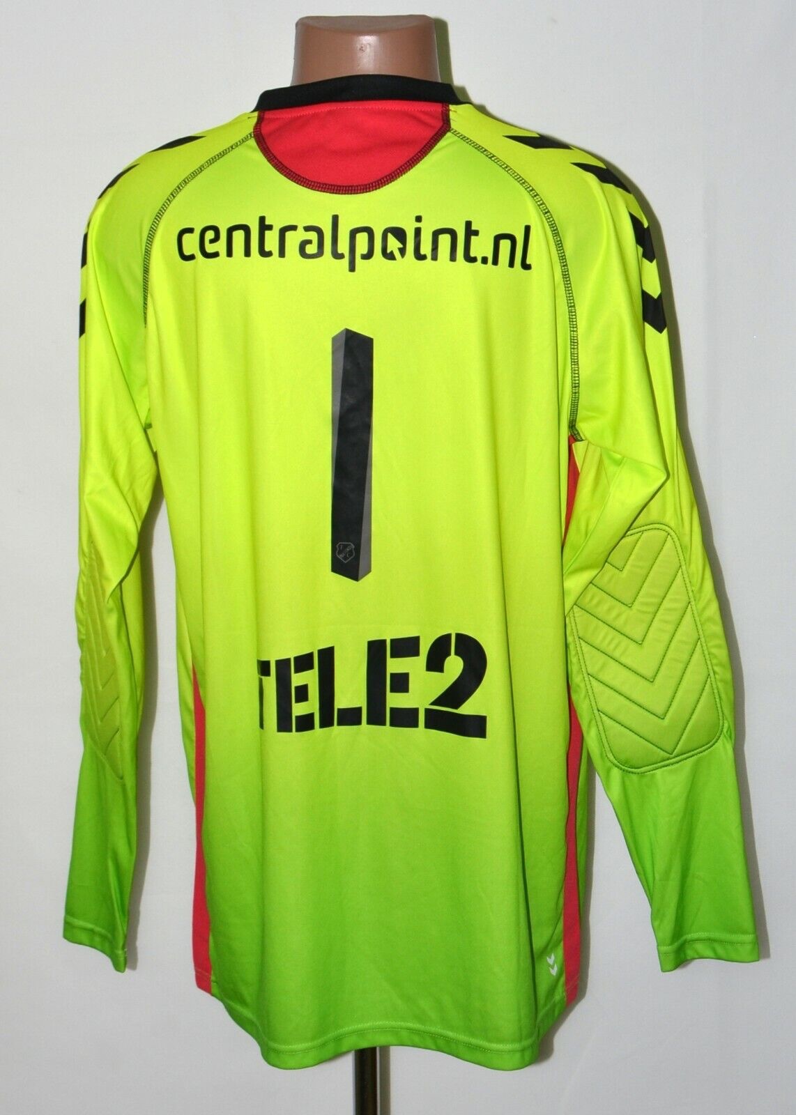 FC Utrecht 2016-17 GK 2 Kit