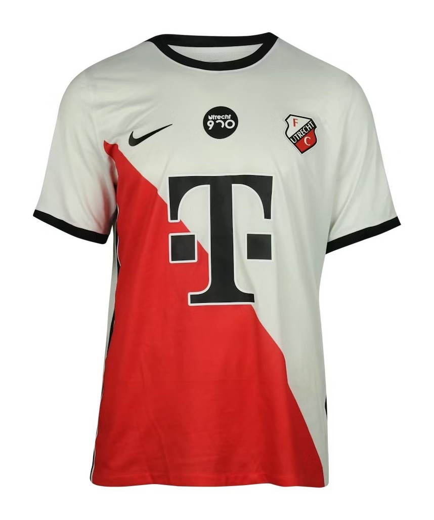 FC Utrecht 2022-23 Home V2 Kit