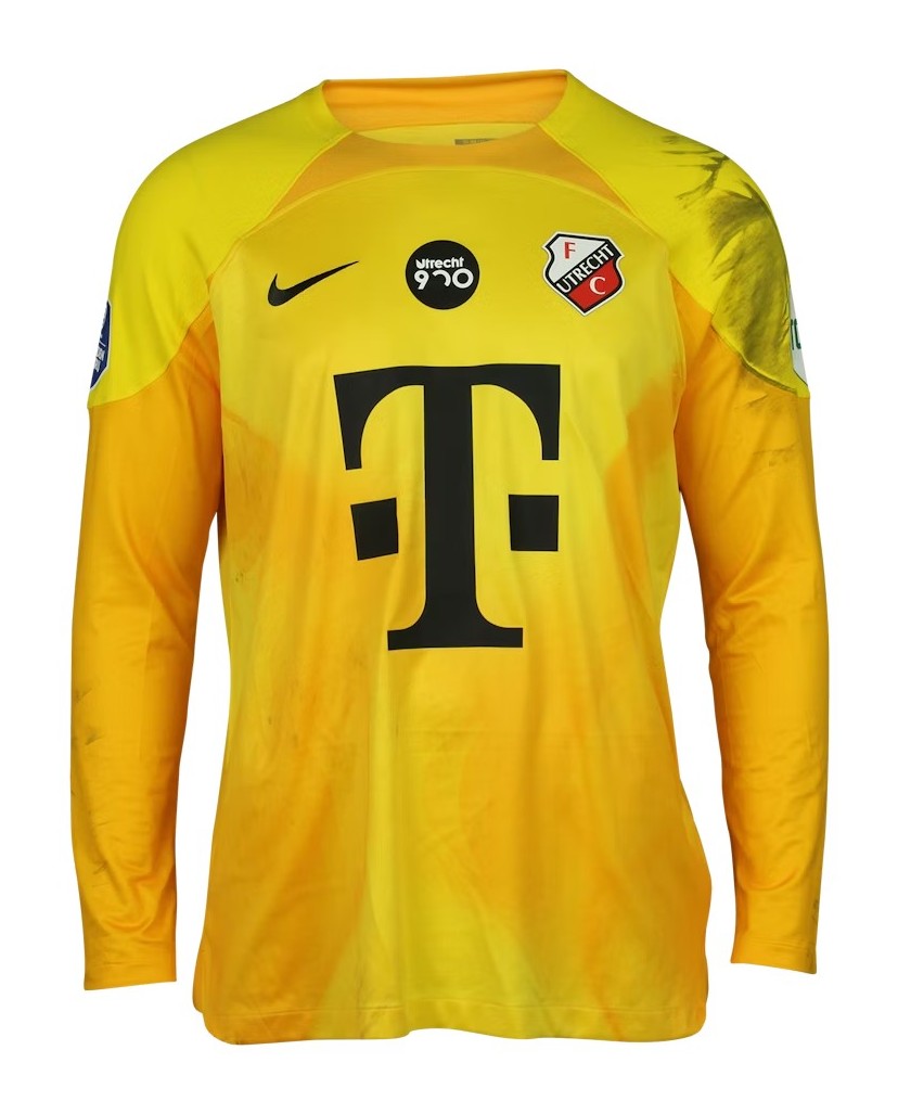 FC Utrecht 2022-23 GK 1 V2 Kit