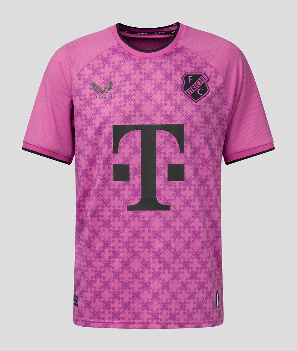 FC Utrecht 2023-24 GK Home Kit