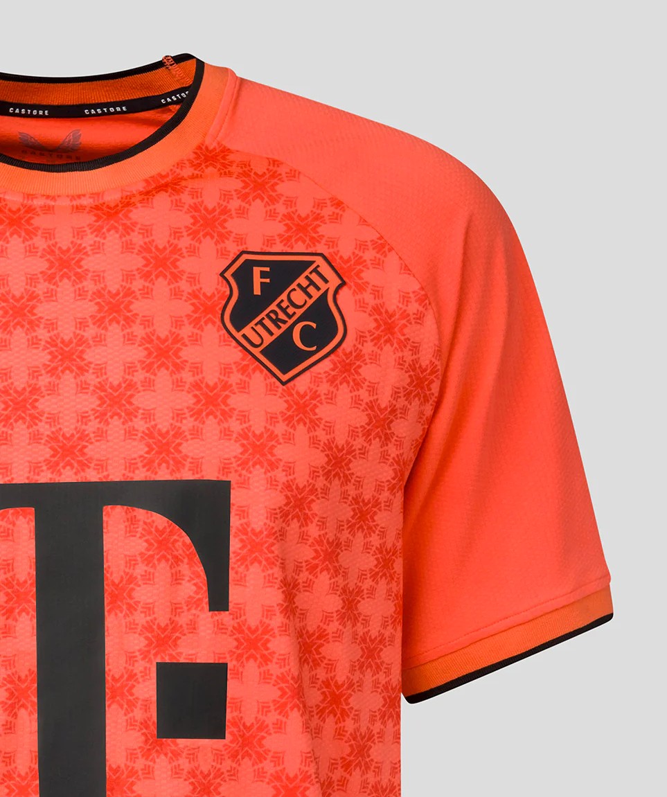 FC Utrecht 2023-24 GK Away Kit