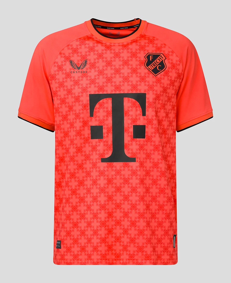 FC Utrecht 2023-24 GK Away Kit