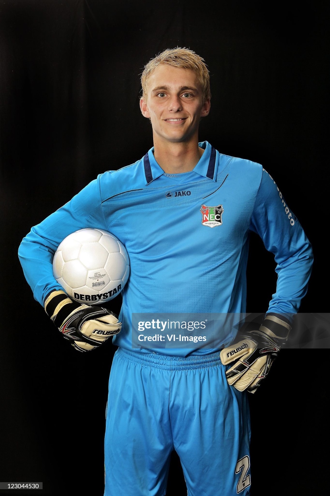 NEC Nijmegen 2011-12 GK 1 Kit