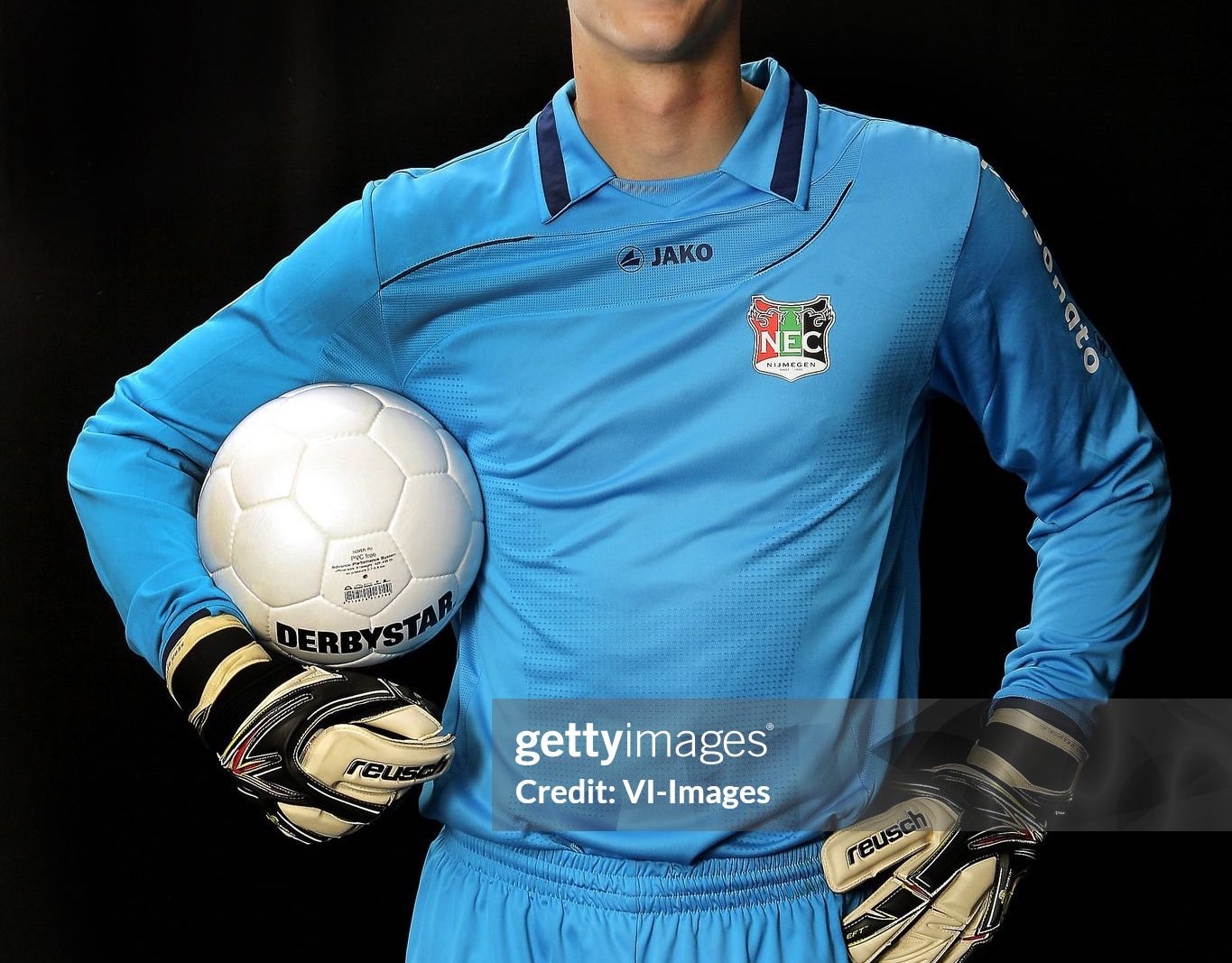 NEC Nijmegen 2011-12 GK 1 Kit