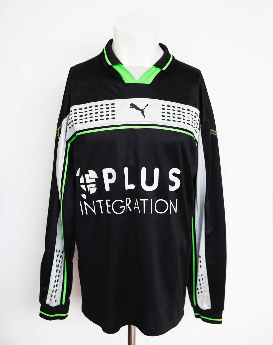 NEC Nijmegen 1998-99 GK Kit