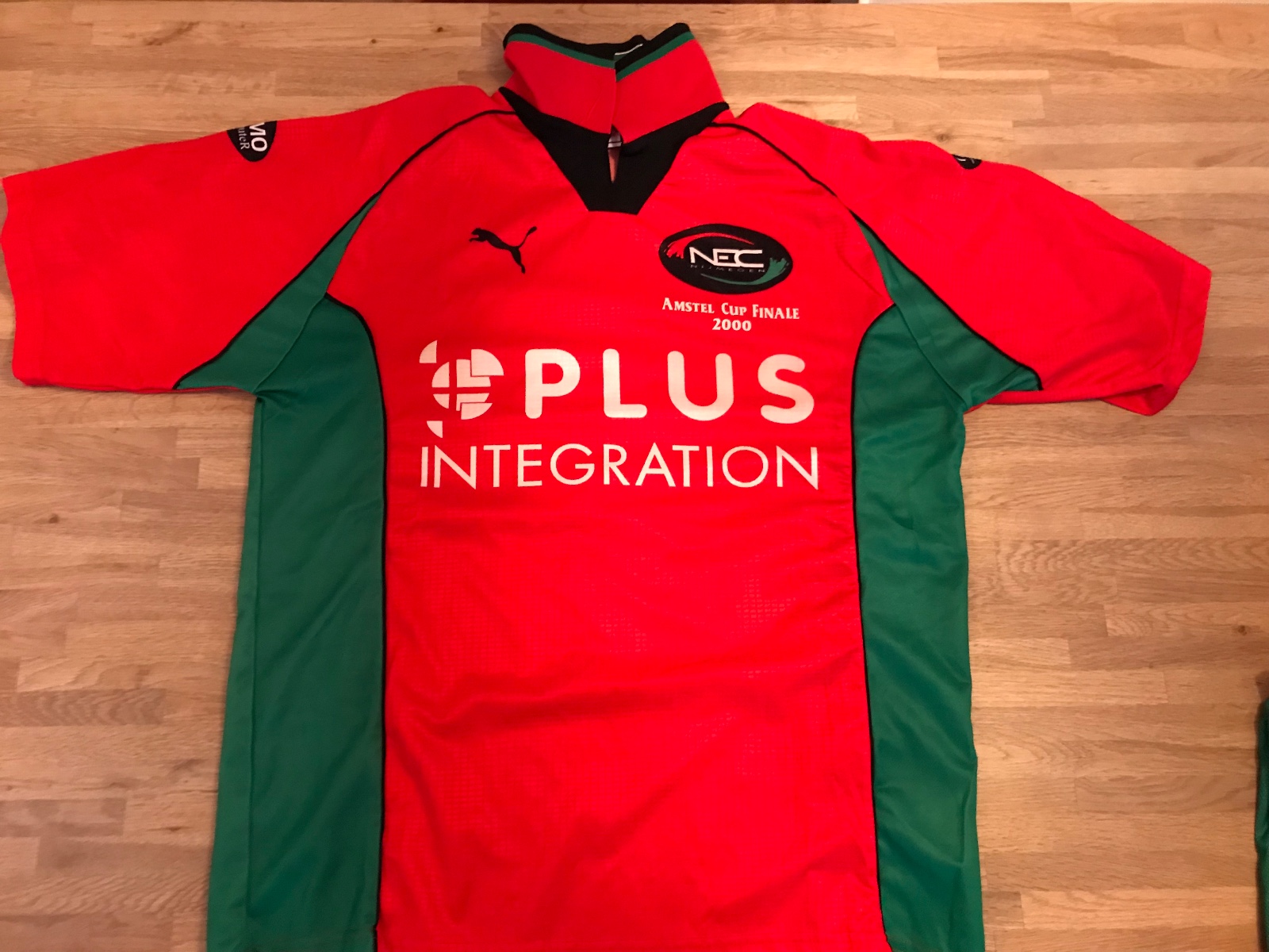 NEC Nijmegen 1999-00 KNVB Cup Final Kit