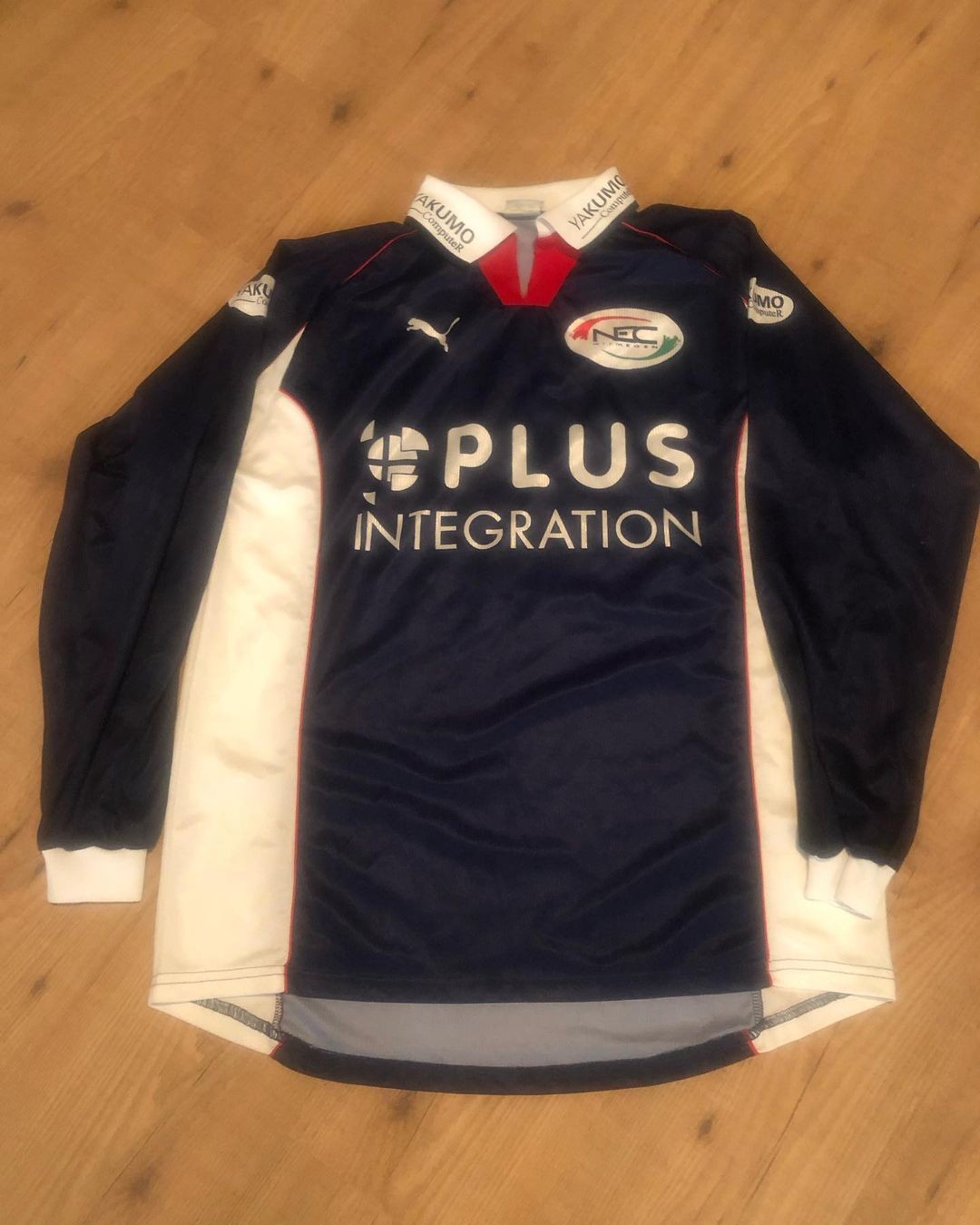 NEC Nijmegen 2000-01 Fourth Kit