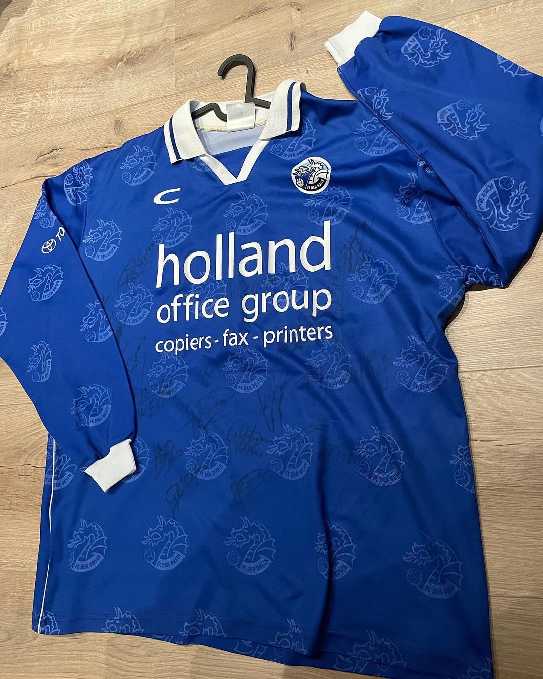 FC Den Bosch 2000-01 Home Kit