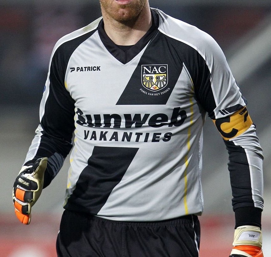 NAC Breda 2011-12 GK 2 Kit