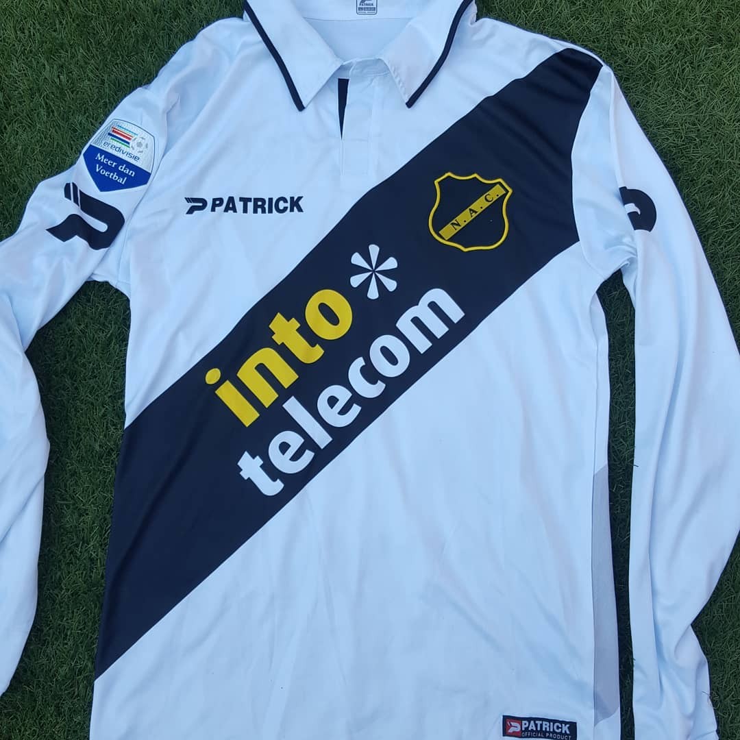 NAC Breda 2013-14 Third Kit