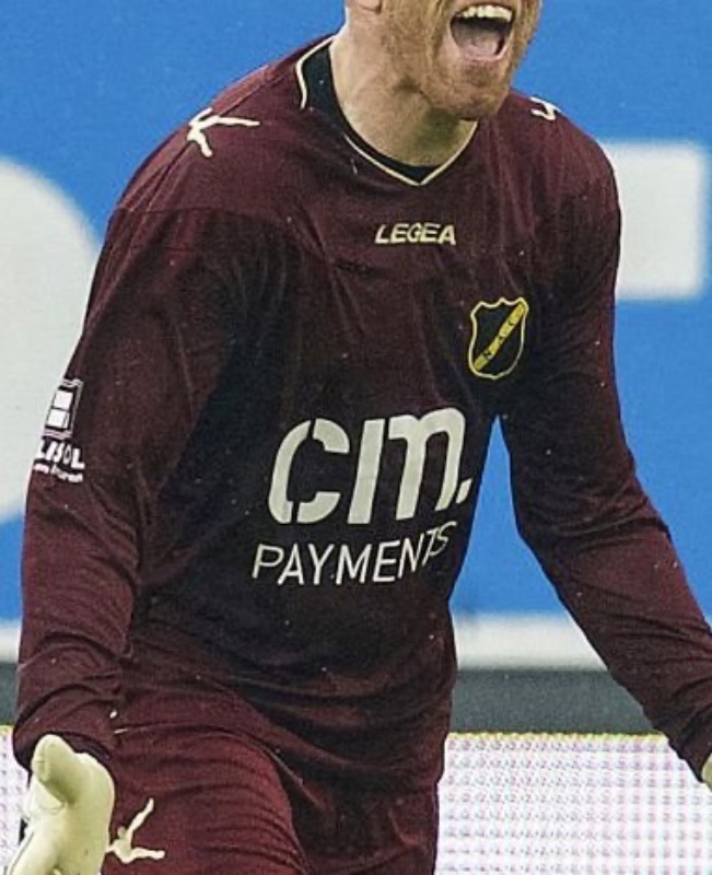 NAC Breda 2015-16 GK 2 Kit