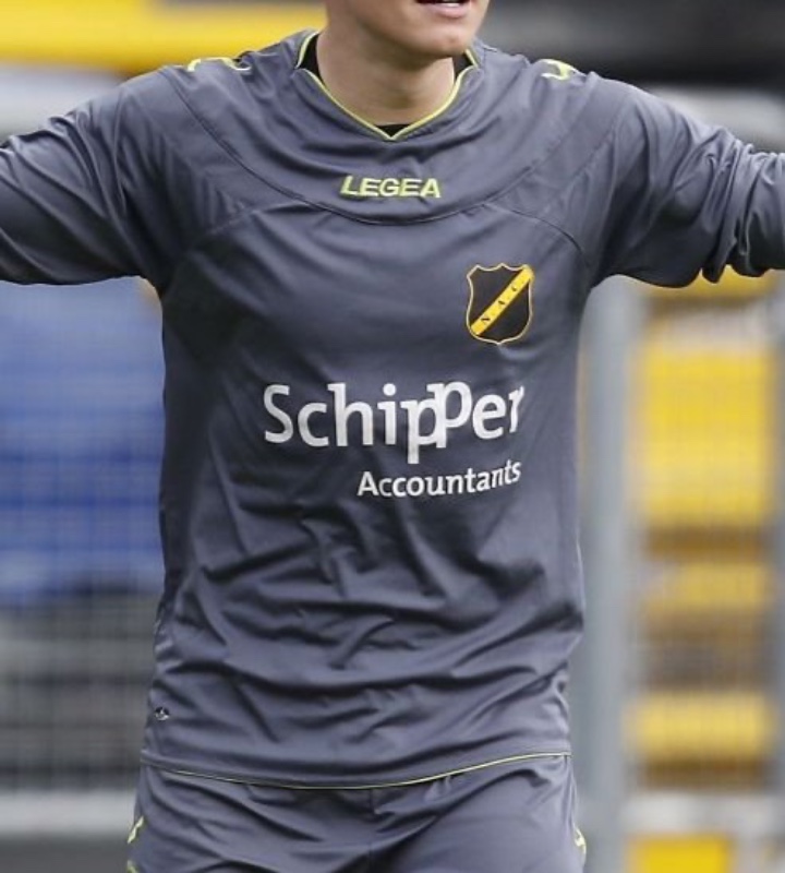 NAC Breda 2017-18 GK 2 Kit