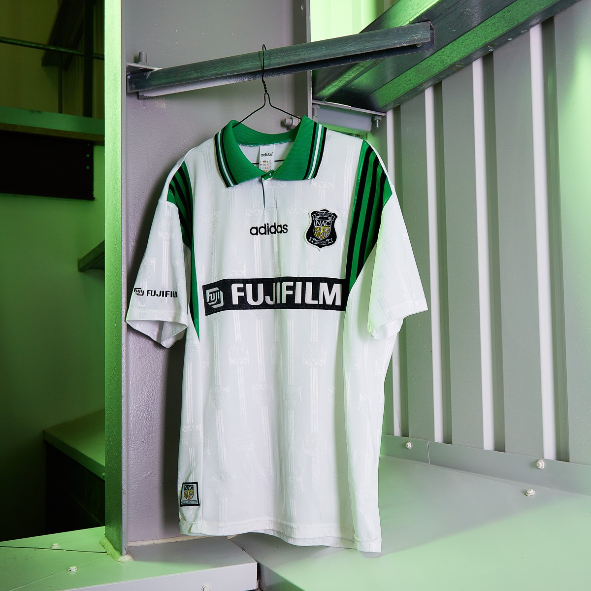 NAC Breda 1997-98 Away Kit