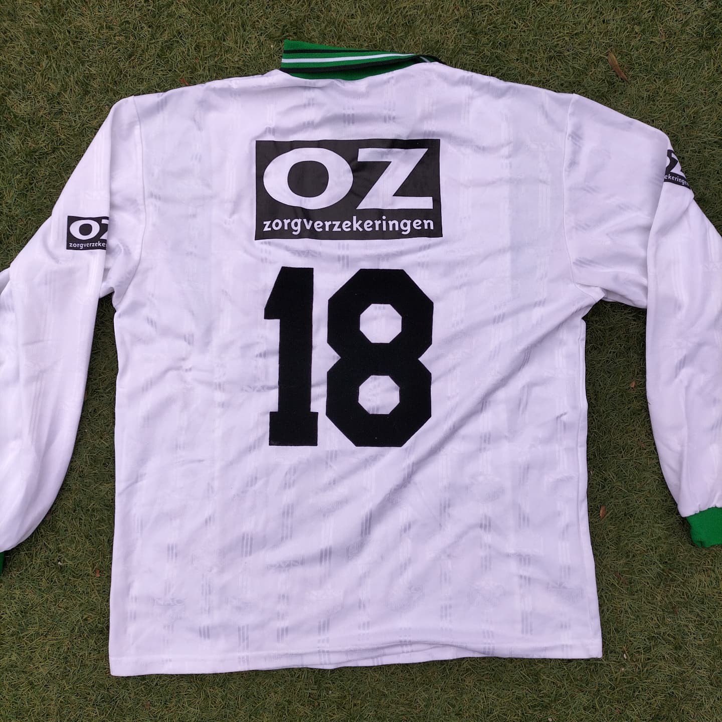 NAC Breda 1997-98 Away V2 Kit