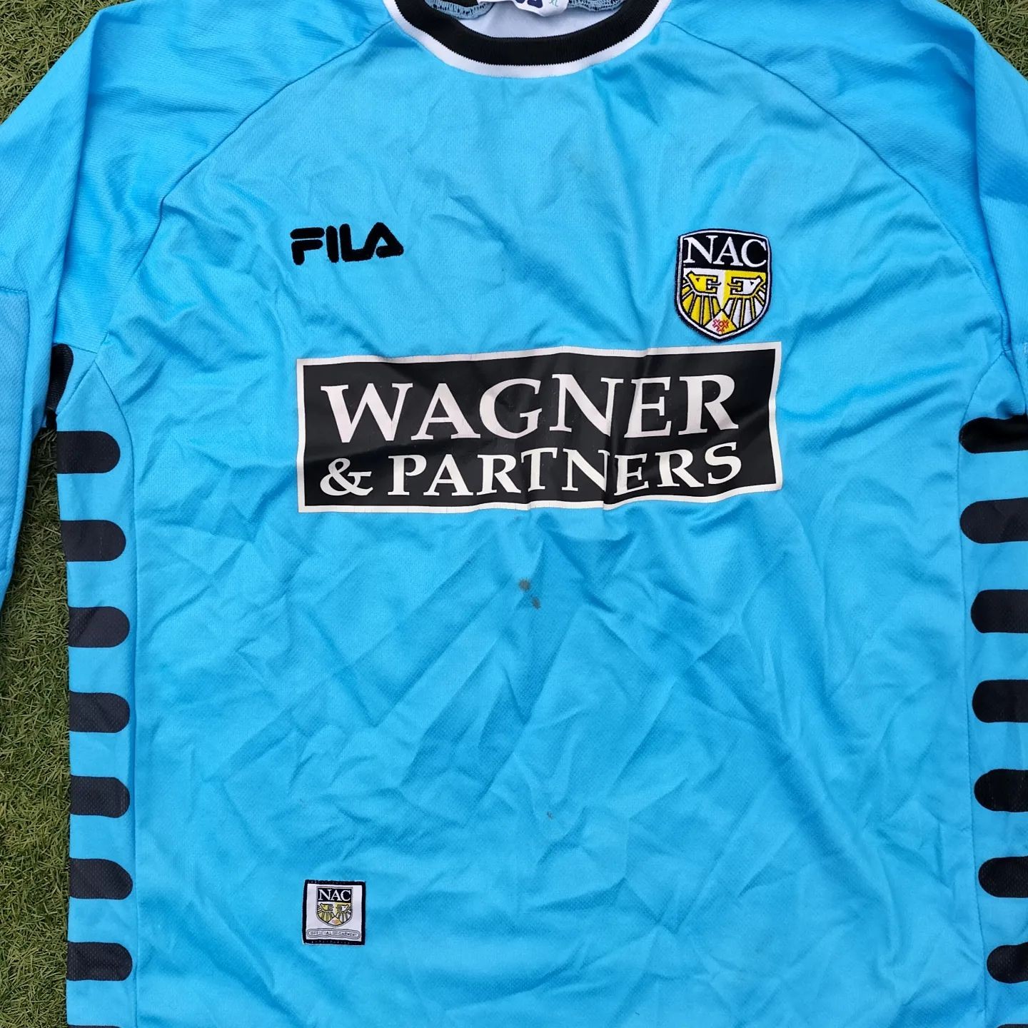 NAC Breda 1999-00 GK Kit