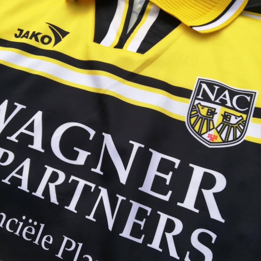 NAC Breda 2001-02 Home Kit