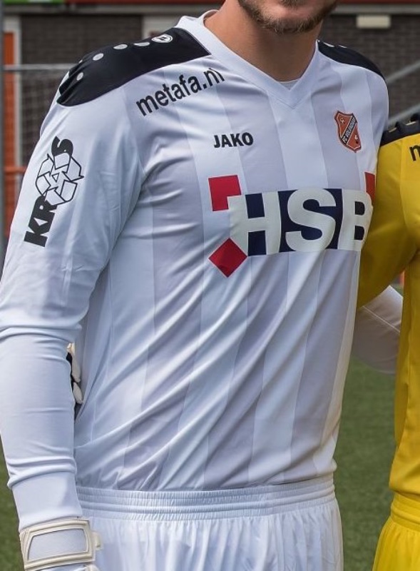 FC Volendam 2016-17 GK 2 Kit