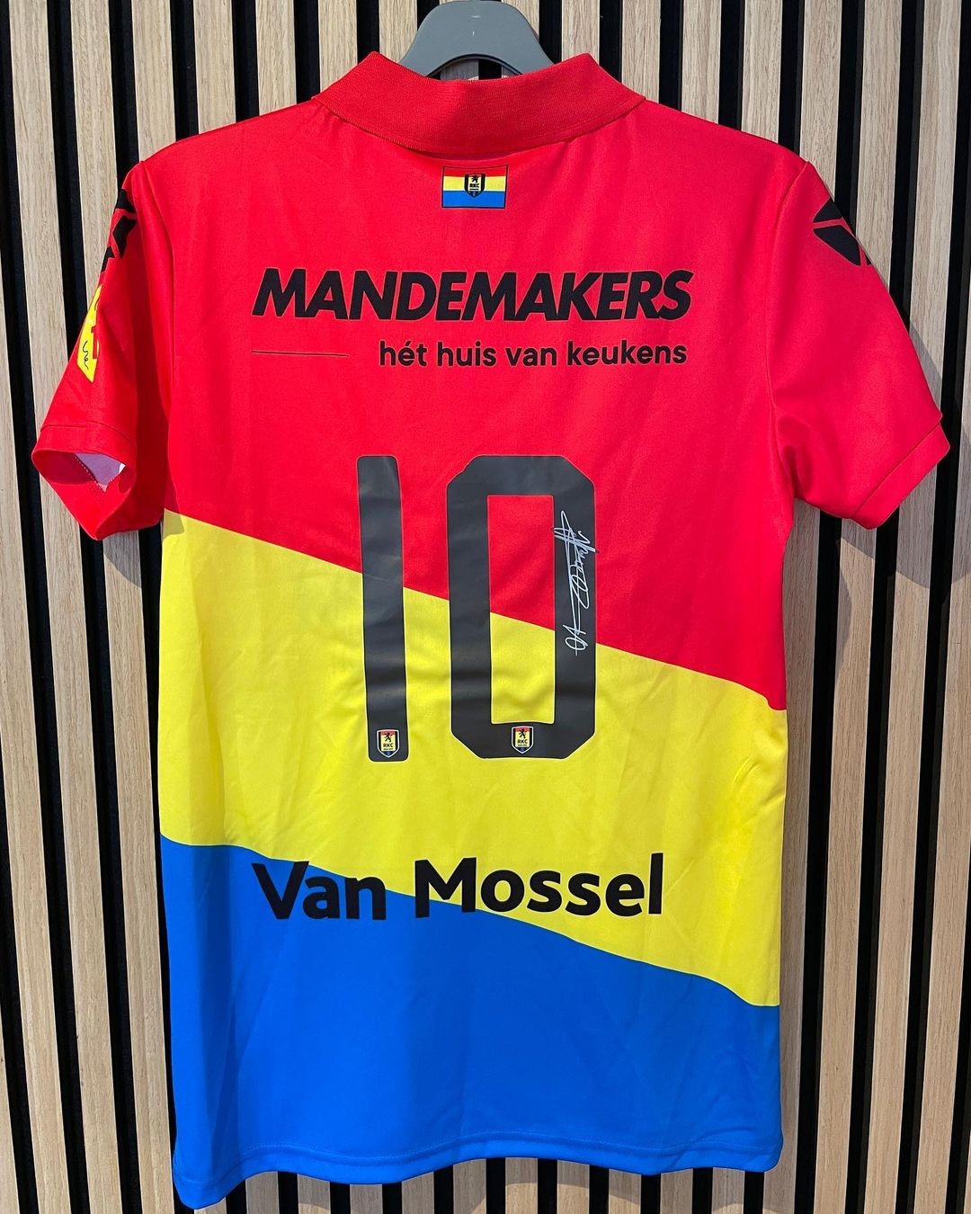 RKC Waalwijk 2022-23 Carnival Kit
