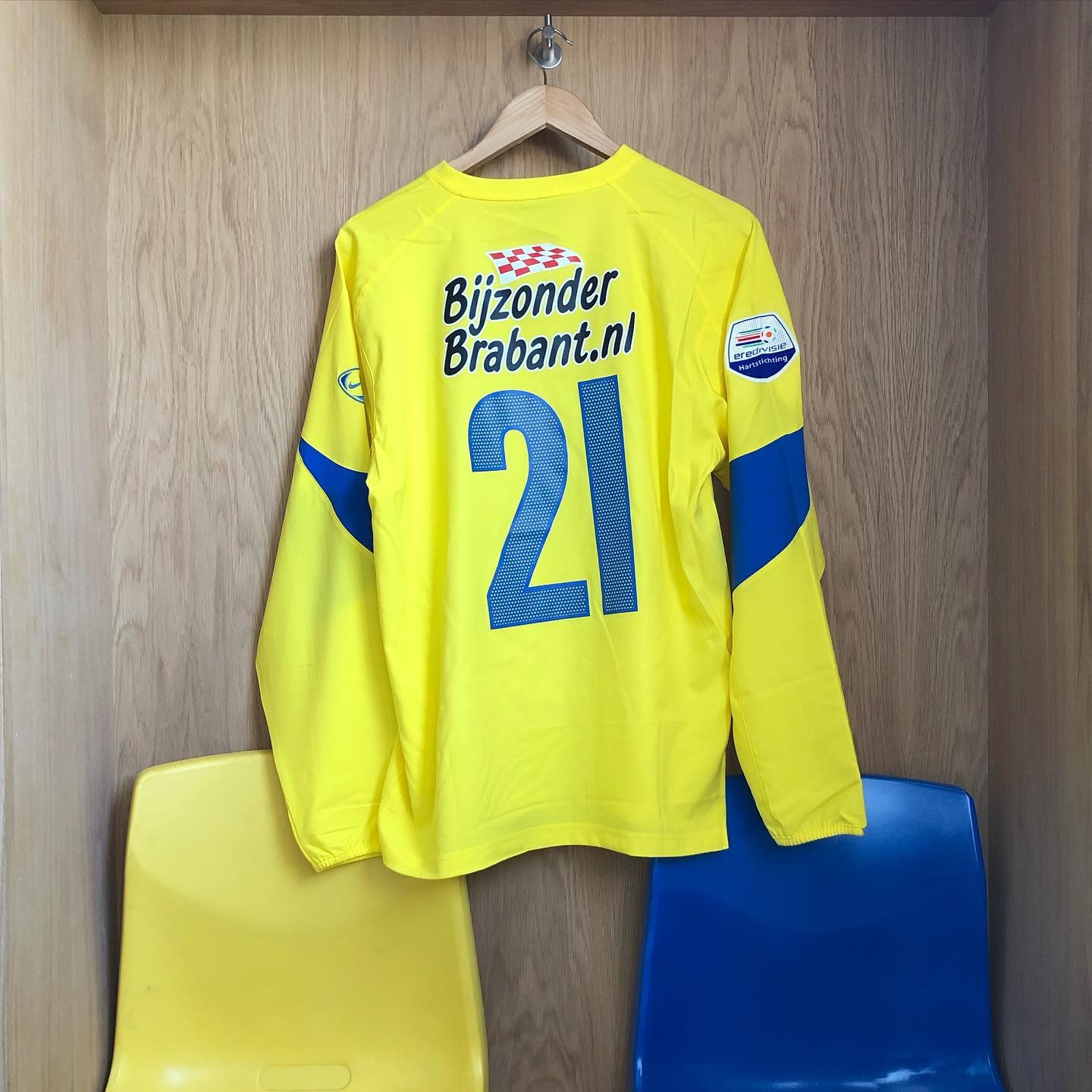 RKC Waalwijk 2005-06 Home 2 Kit