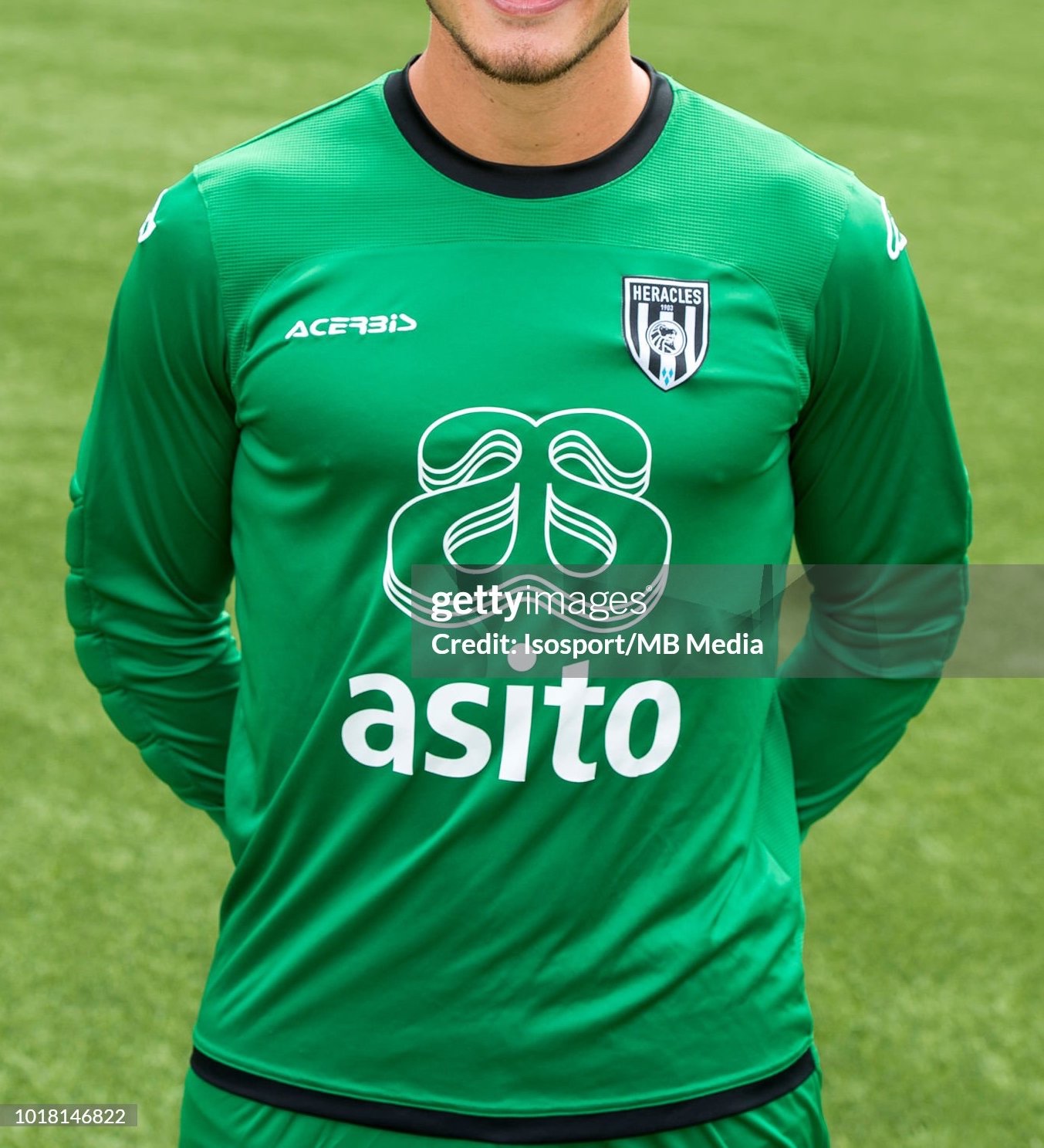 Heracles Almelo 2018-19 GK 3 Kit