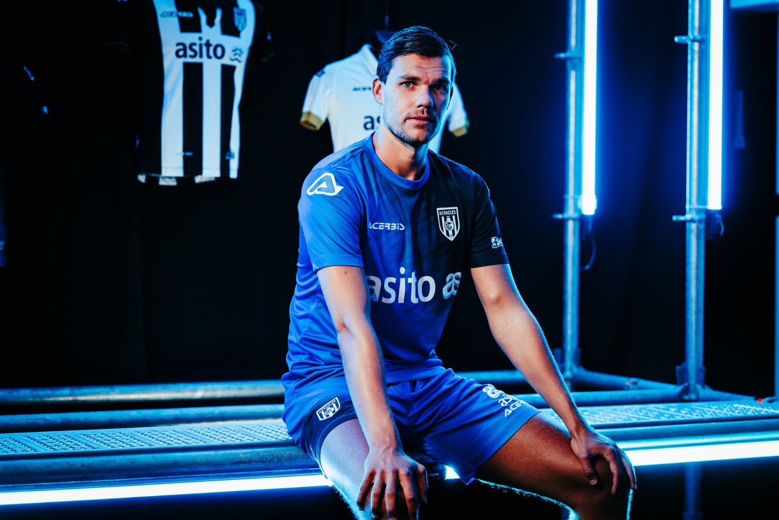 Heracles Almelo 2023-24 Away Kit