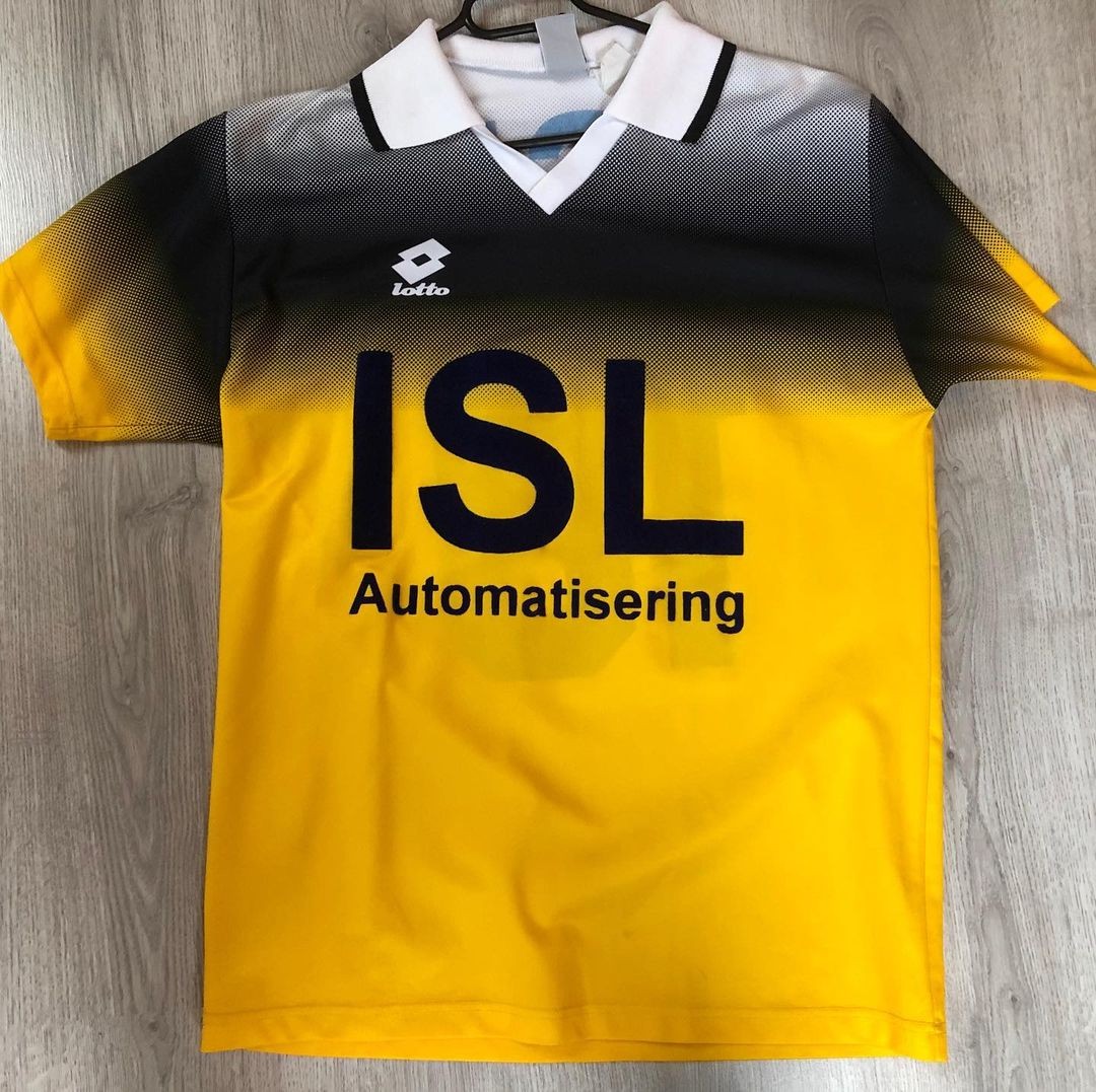 VVV-Venlo 1999-00 Home 2 Kit