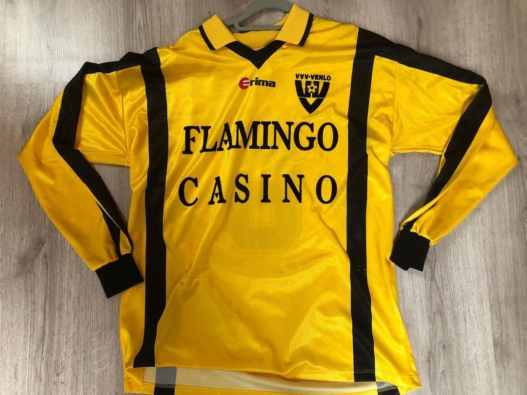 VVV-Venlo 2001-02 Home Kit