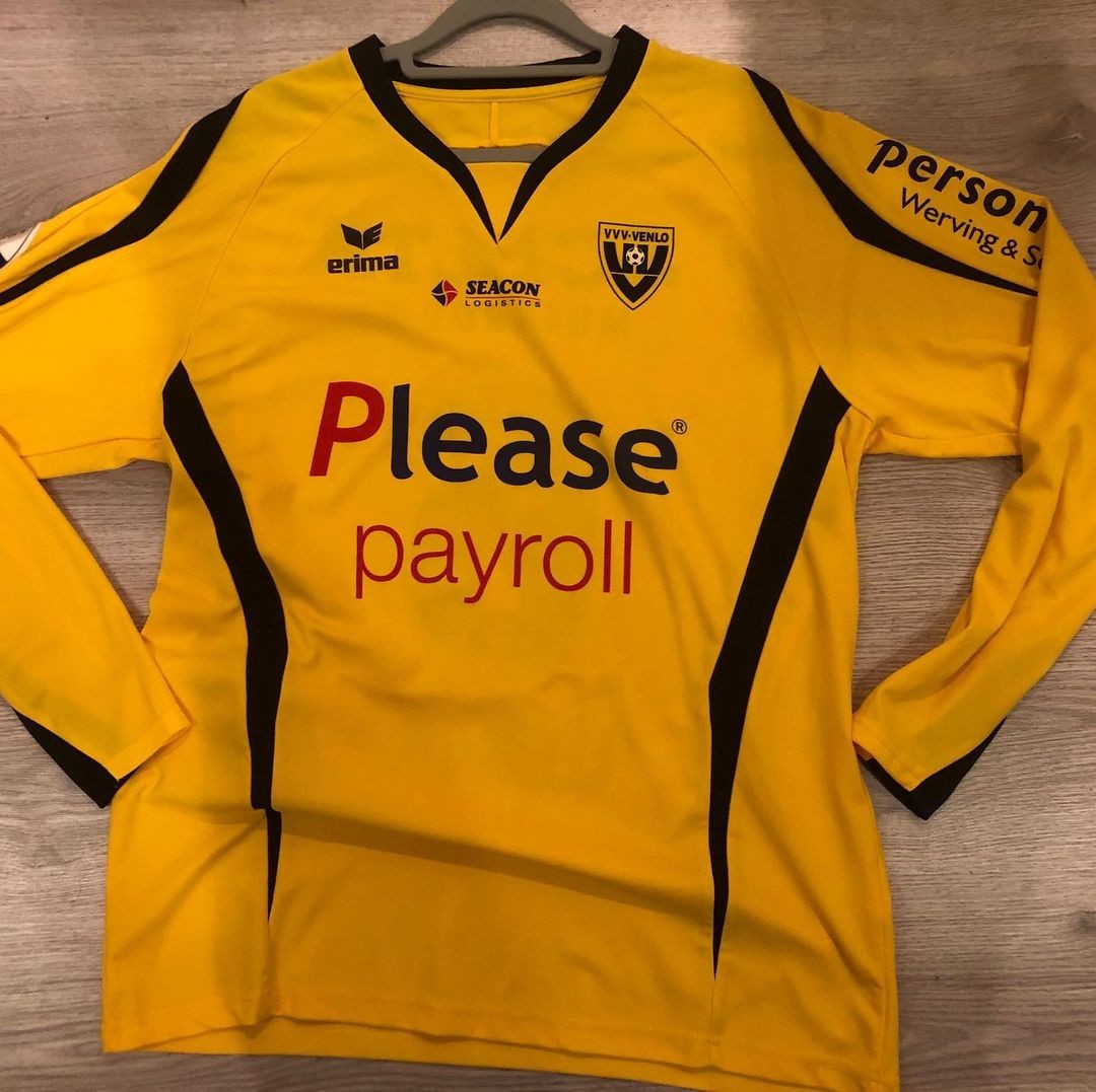 VVV-Venlo 2009-10 Home Kit