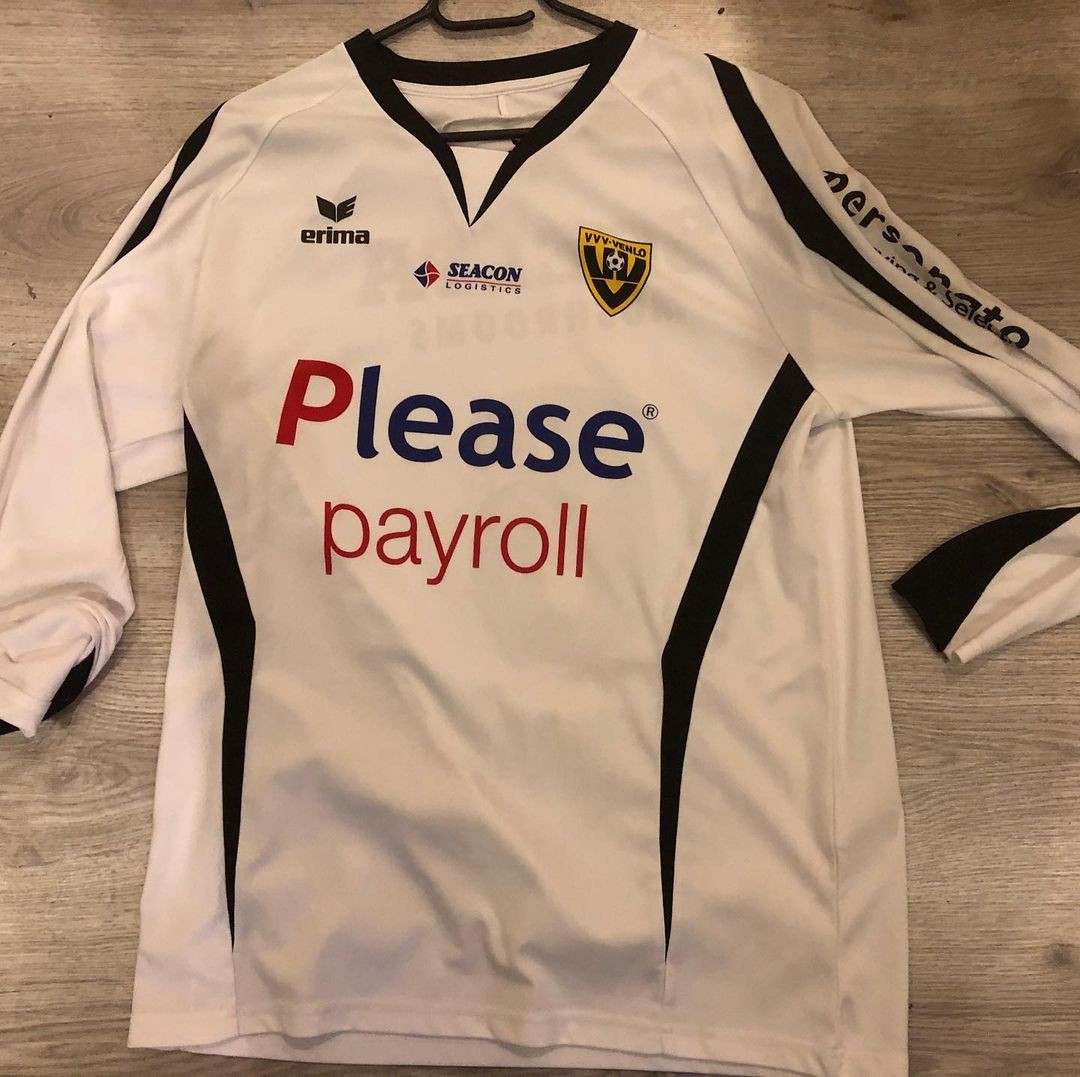 VVV-Venlo 2009-10 Away Kit