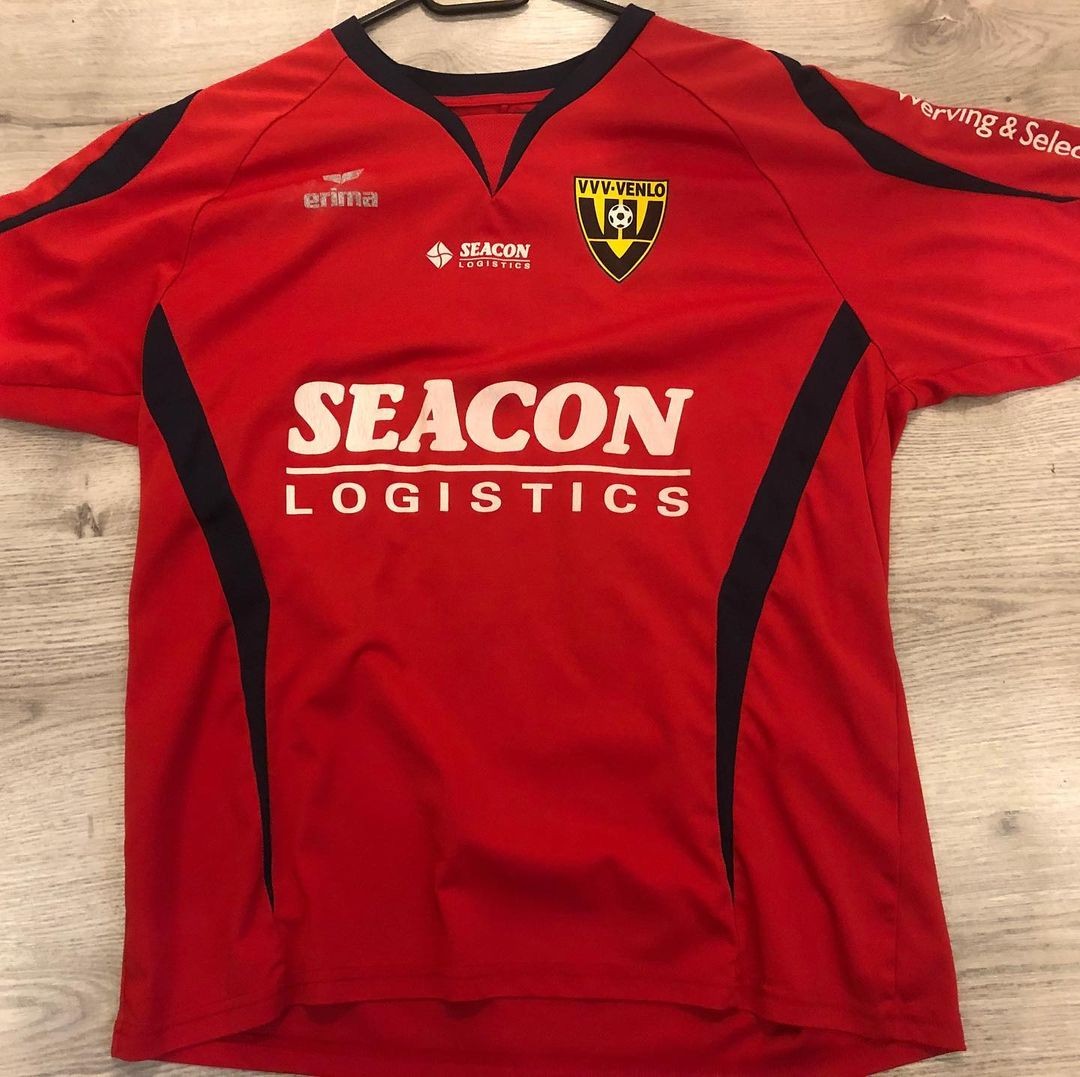 VVV-Venlo 2009-10 Third Kit