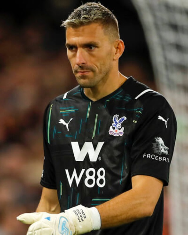 Crystal Palace 2021-22 GK Third Kit