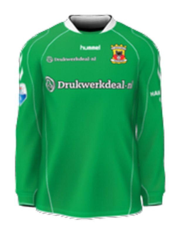 Go Ahead Eagles 2014-15 GK 1 Kit