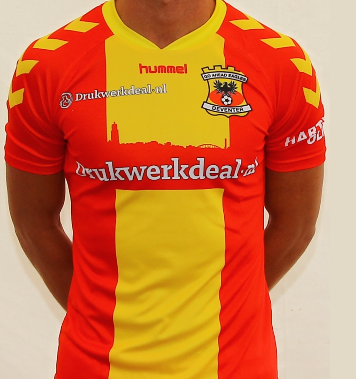 Go Ahead Eagles 2015-16 Home Kit