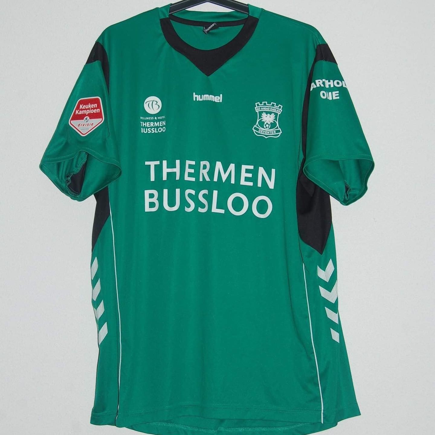 Go Ahead Eagles 2018-19 GK Kit