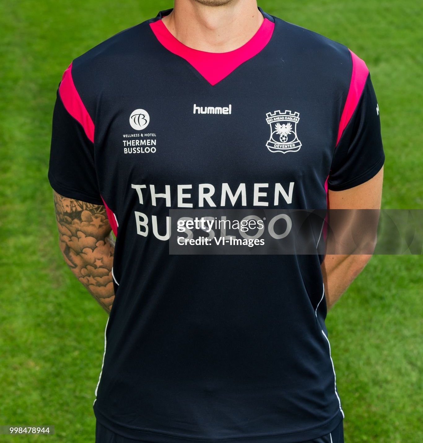 Go Ahead Eagles 2018-19 GK 2 Kit