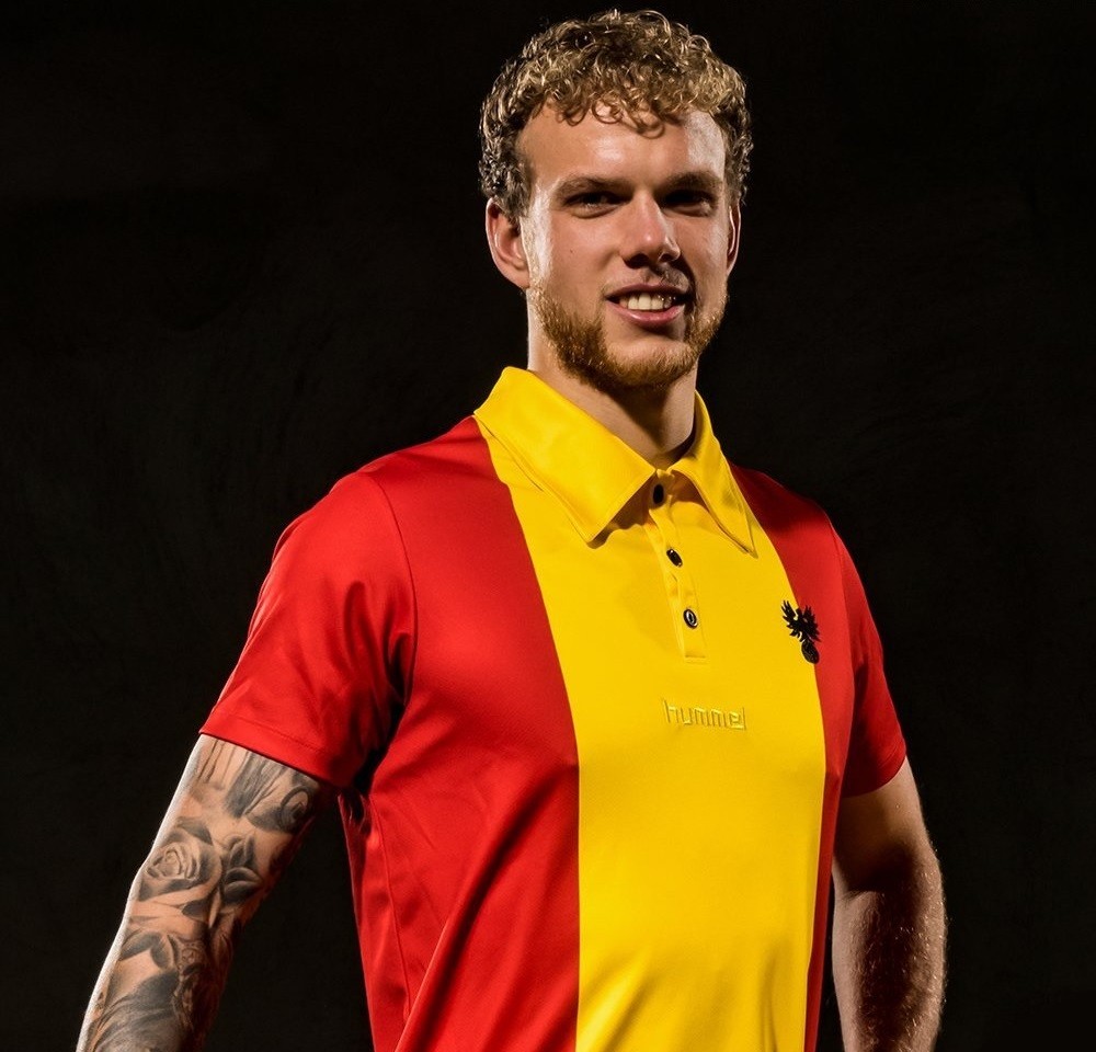 Go Ahead Eagles 2020-21 Centenary Kit