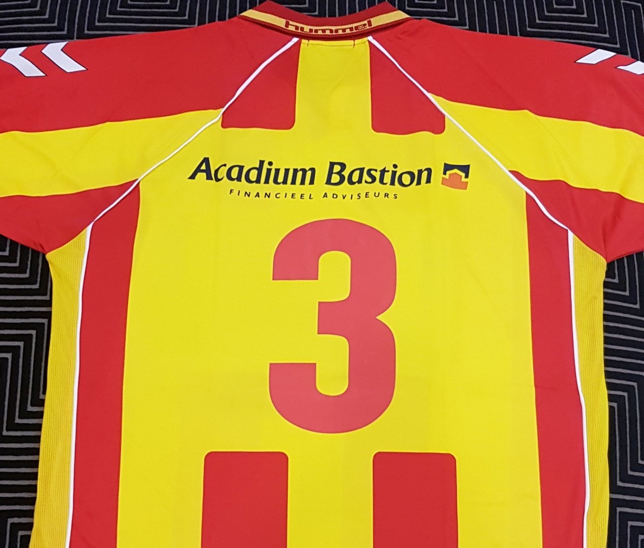 Go Ahead Eagles 2001-02 Home Kit