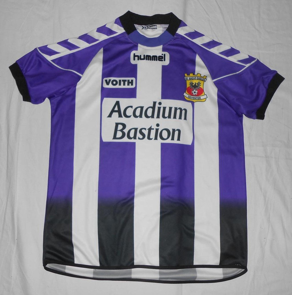 Go Ahead Eagles 2002-03 Away Kit