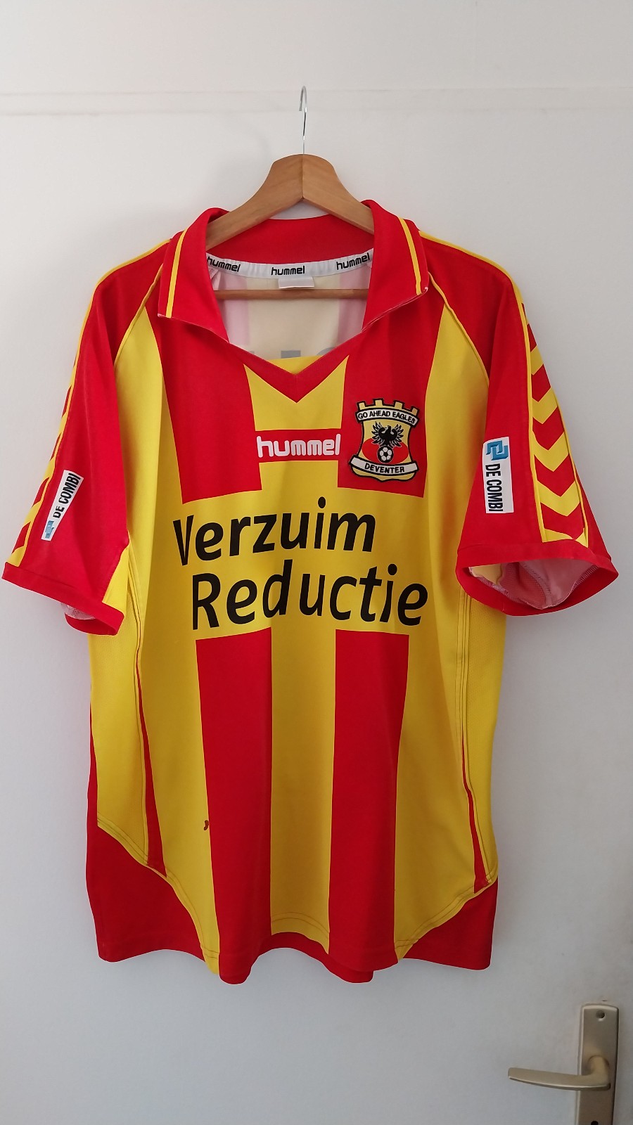 Go Ahead Eagles 2008-09 Home Kit