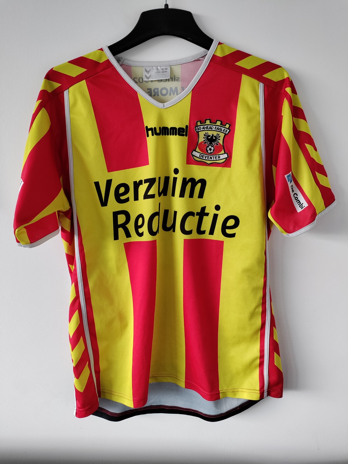 Go Ahead Eagles 2010-11 Home Kit