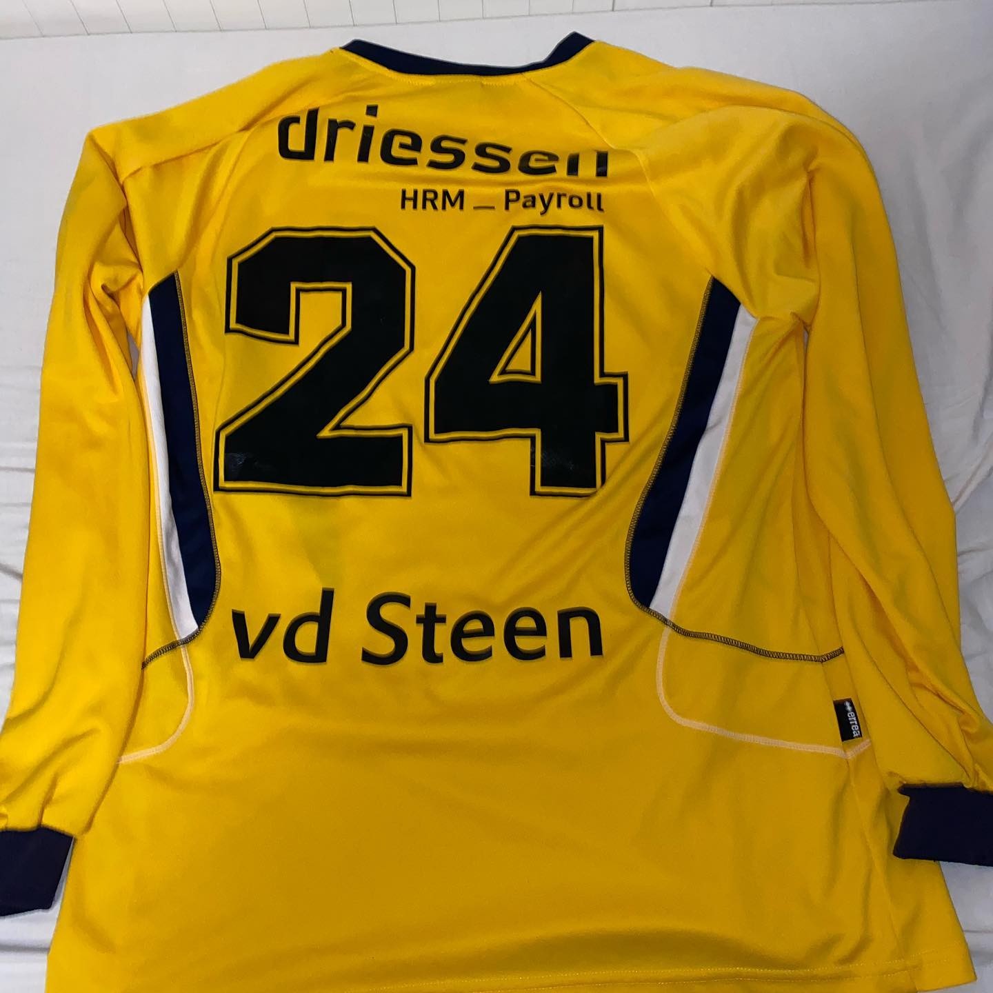 Helmond Sport 2011-12 GK Kit