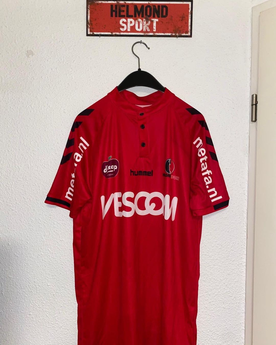 Helmond Sport 2016-17 Home Kit