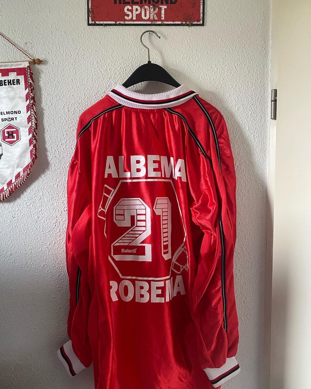 Helmond Sport 2000-01 Home Kit