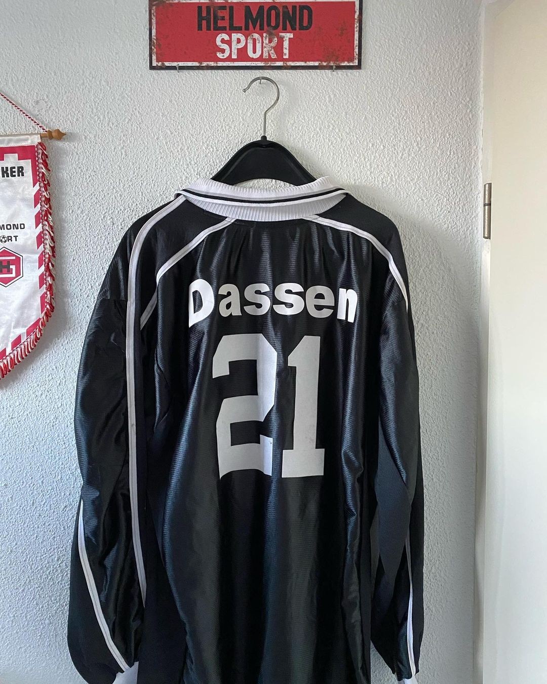 Helmond Sport 2000-01 Away Kit