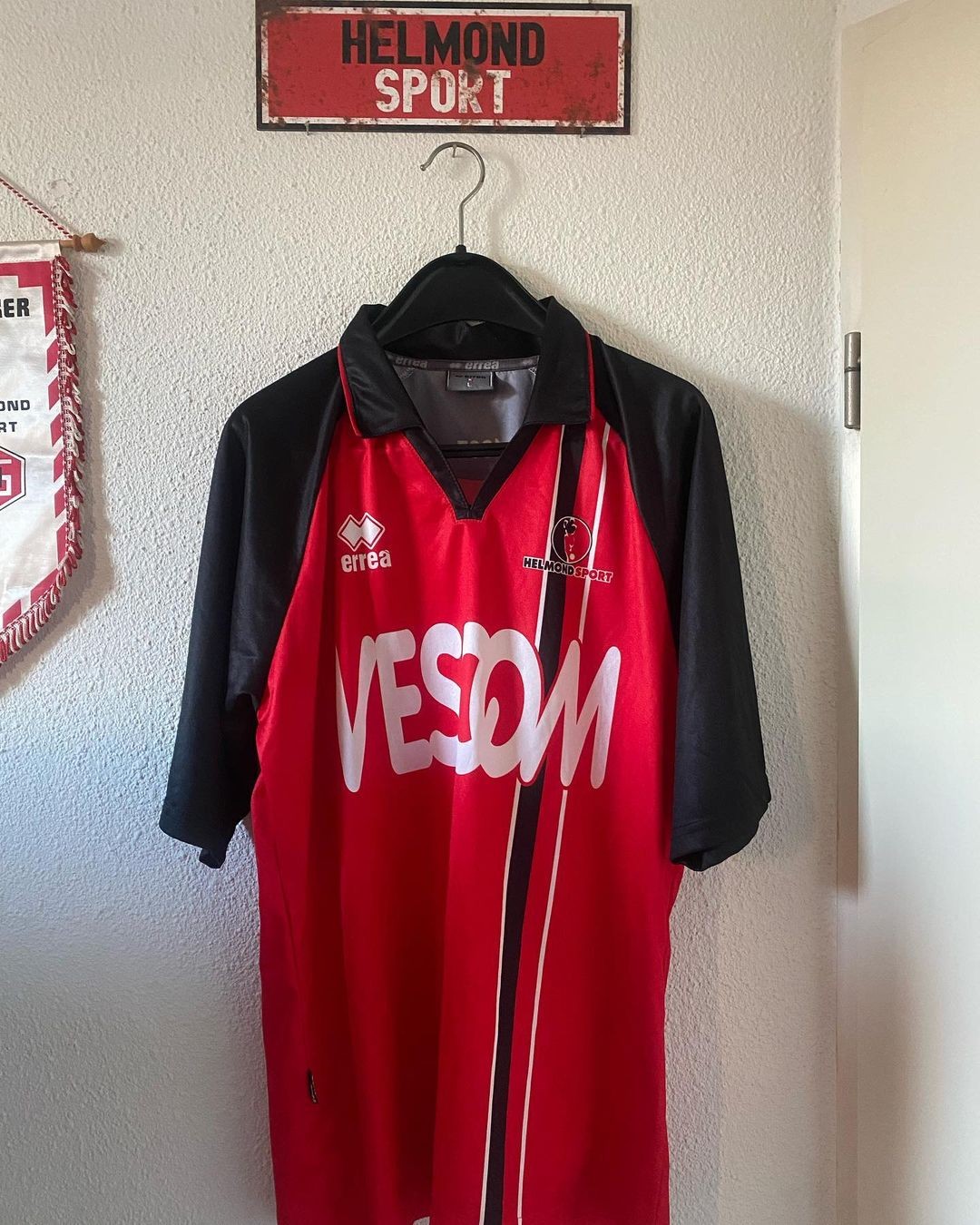 Helmond Sport 2010-11 Home Kit