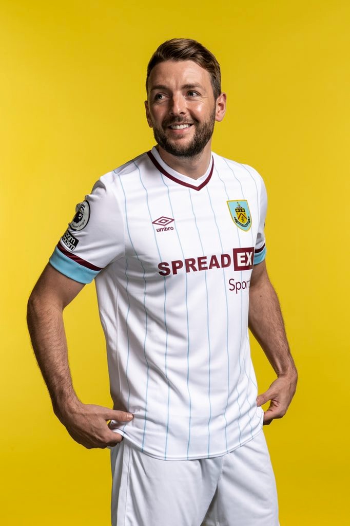 Burnley FC 2021-22 Away Kit