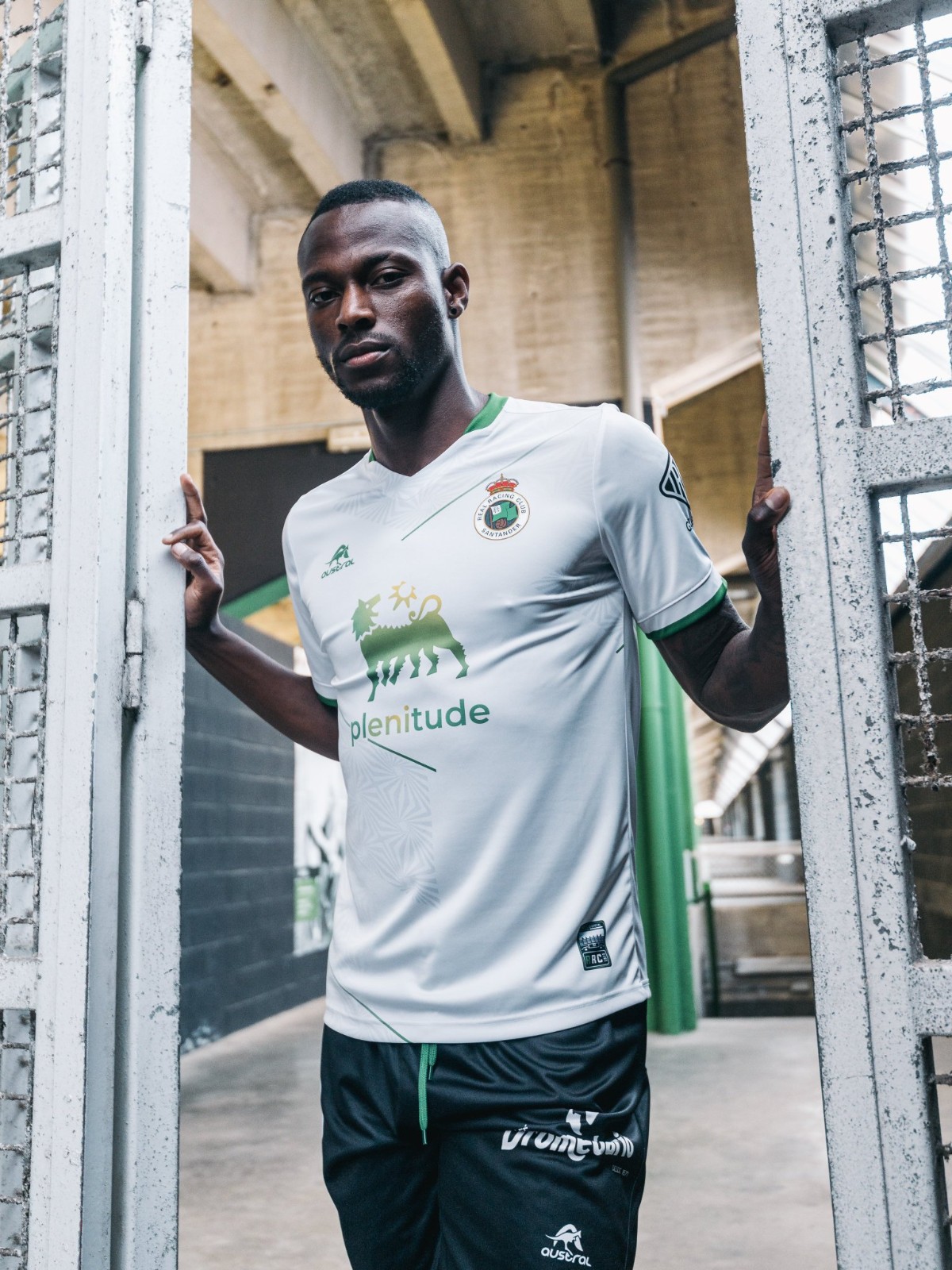 Racing de Santander 2022-23 Home Kit