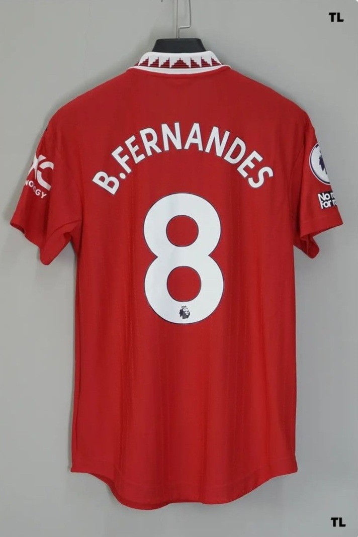 Manchester United 2022-23 Home V2 Kit