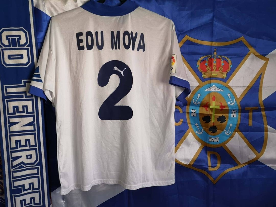 CD Tenerife 2002-03 Home Kit